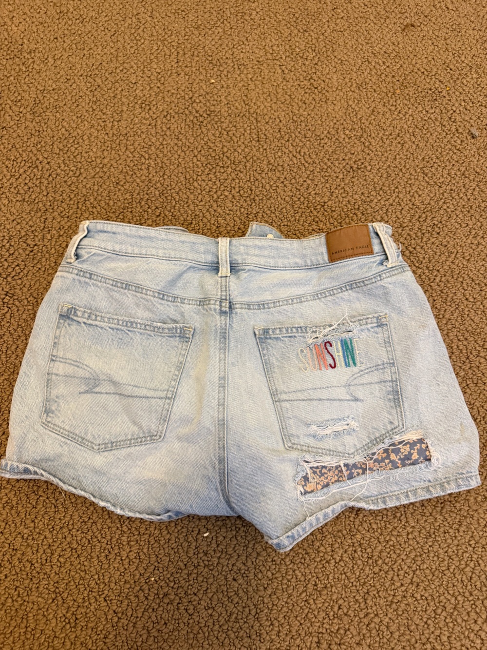 American Eagle Outfitters Light Wash Distressed Denim Shorts - Picture 2 of 3